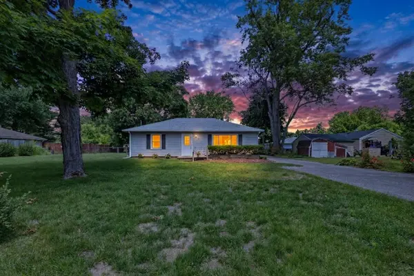 1049 Bloomfield, Plainwell, MI 49080