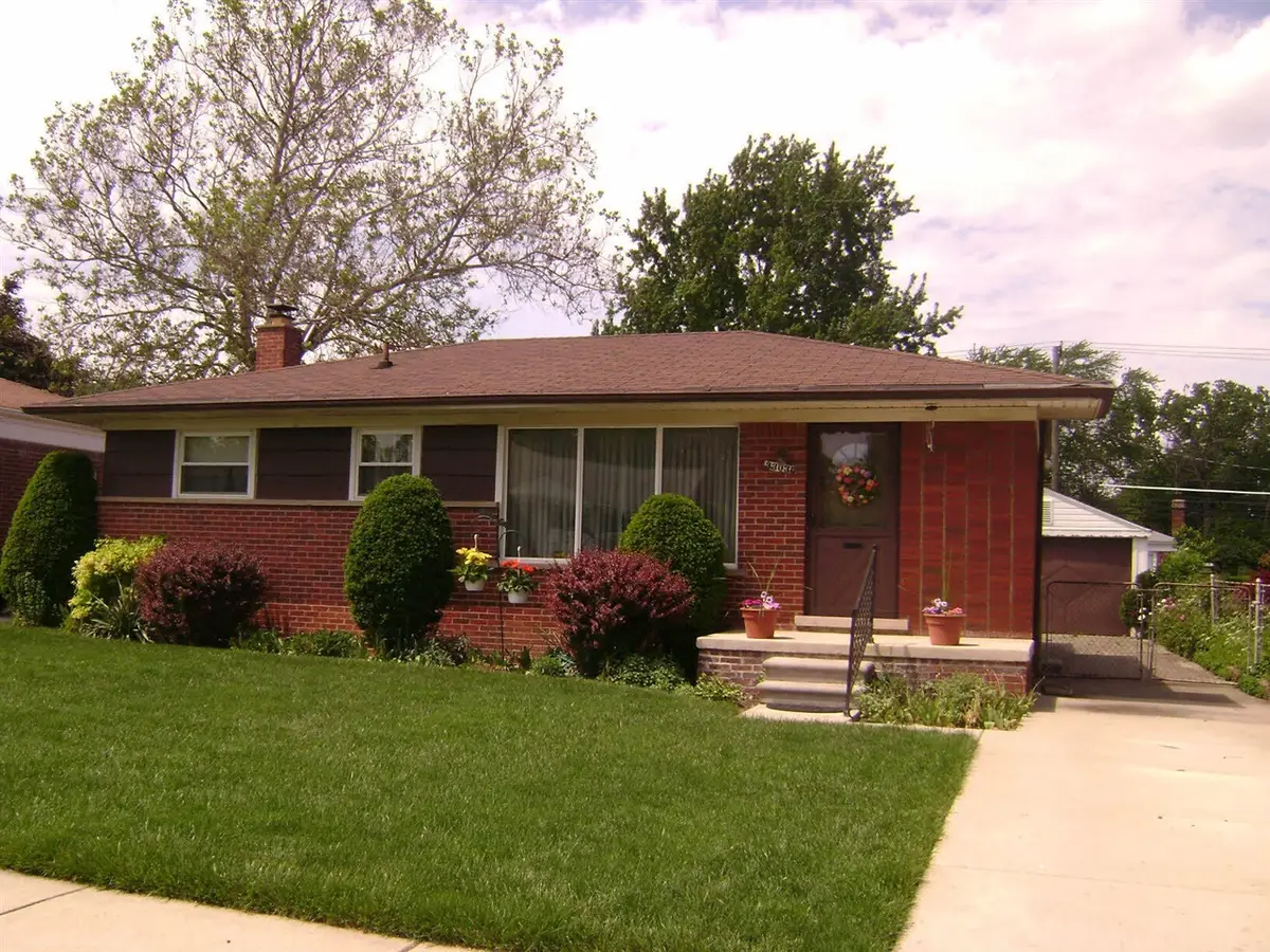 33030 Barton, Garden City, MI 48135 - #1