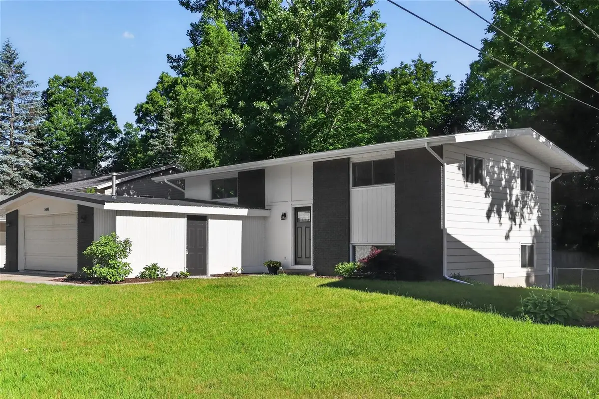 5043 New Orleans, Rockford, MI 49341 - #1