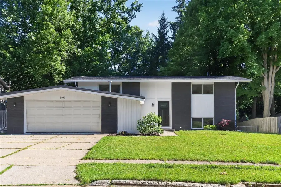 5043 New Orleans, Rockford, MI 49341 - #2