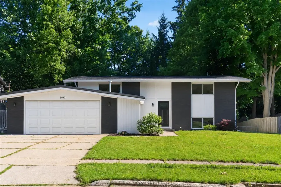 5043 New Orleans, Rockford, MI 49341 - #3