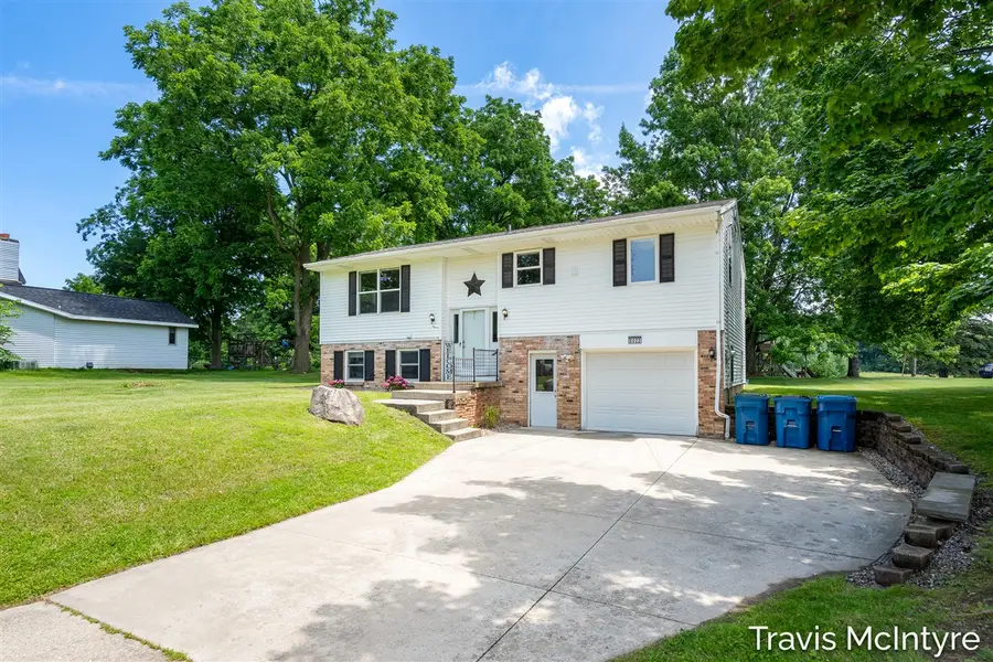 8022 Kraft, Caledonia, MI 49316 - #3