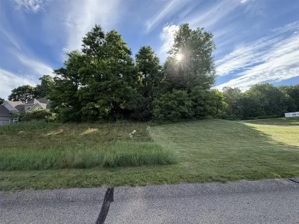 7326 Donald Ross, Augusta, MI 49012