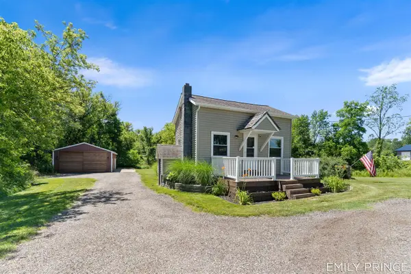 1476 142nd, Dorr, MI 49323