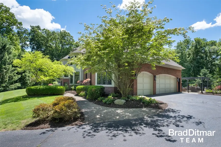 1099 Skyevale, Ada, MI 49301 - #2