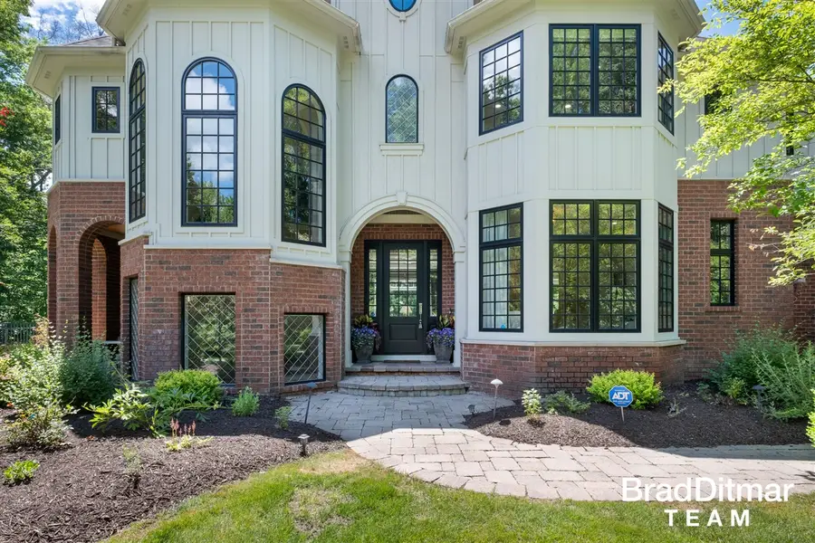 1099 Skyevale, Ada, MI 49301 - #3