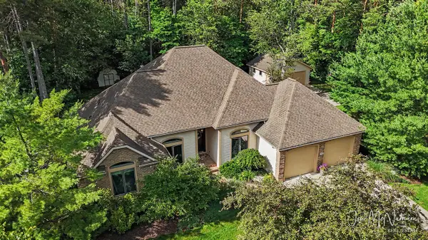 3701 Webber Pines, Grand Rapids, MI 49525