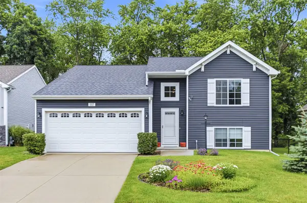 557 Swan River, Benton Harbor, MI 49022