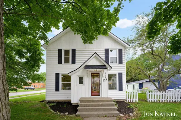 523 Elm, Lowell, MI 49331