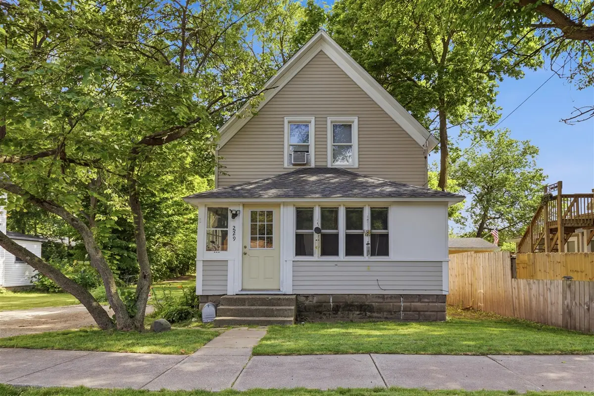 229 Robinson, Allegan, MI 49010 - #1