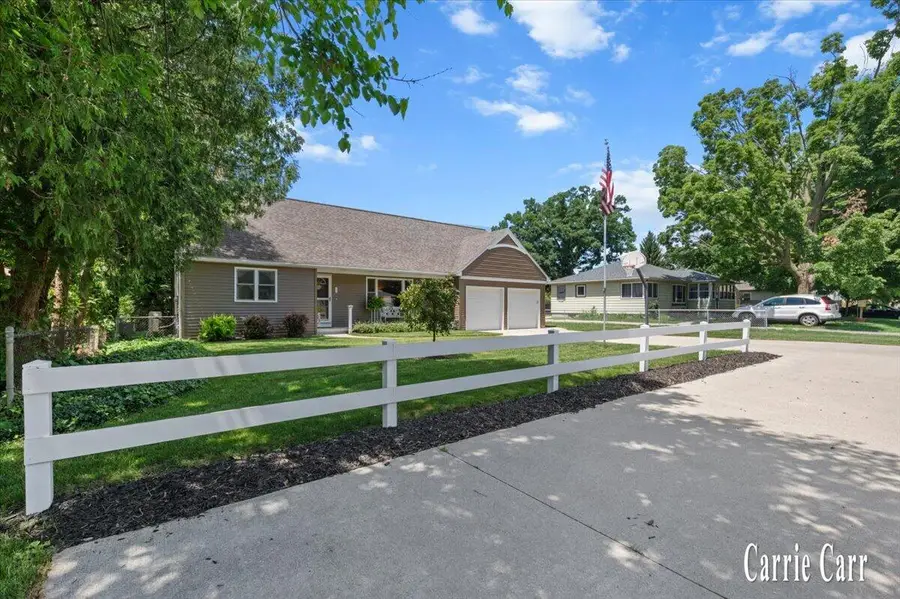 4045 Bell, Grand Rapids, MI 49525 - #3