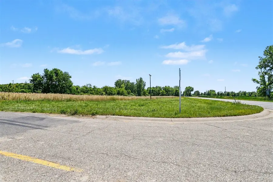 VL Meadowbrook, Eau Claire, MI 49111 - #3