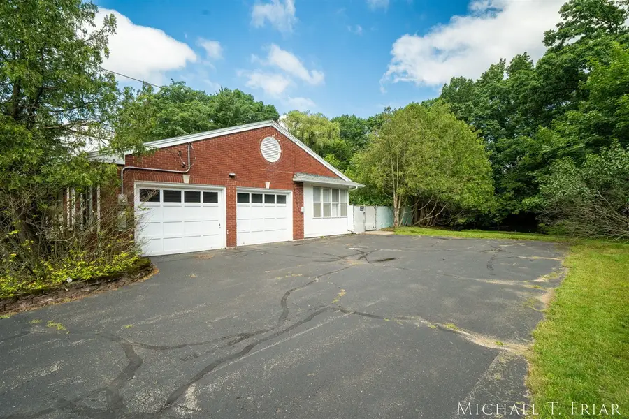 1705 Derbyshire, Grand Rapids, MI 49508 - #3