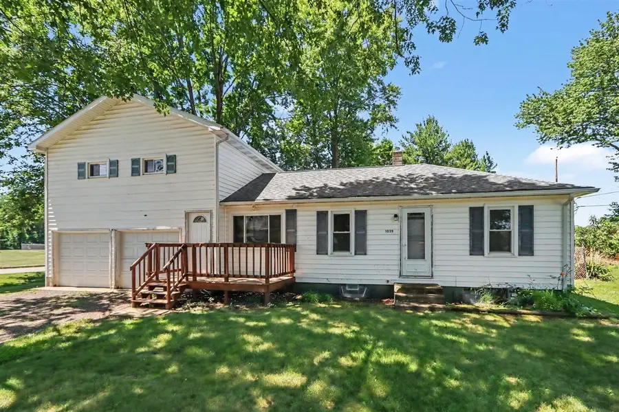 1039 S Constantine, Three Rivers, MI 49093 - #2