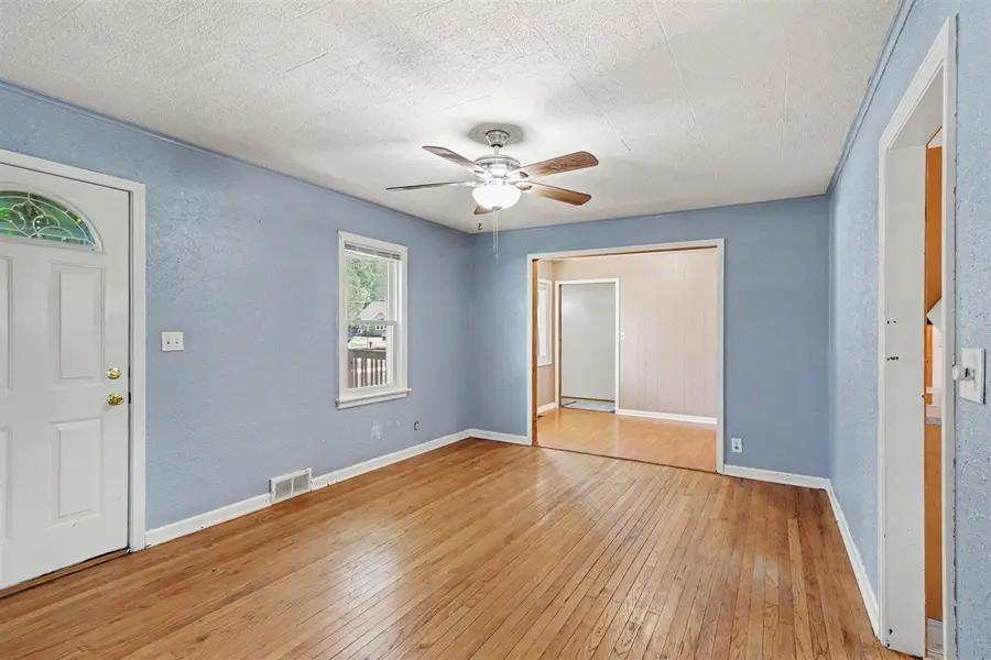 1039 S Constantine, Three Rivers, MI 49093 - #3