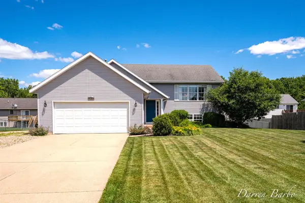 7904 Westside, Hudsonville, MI 49426