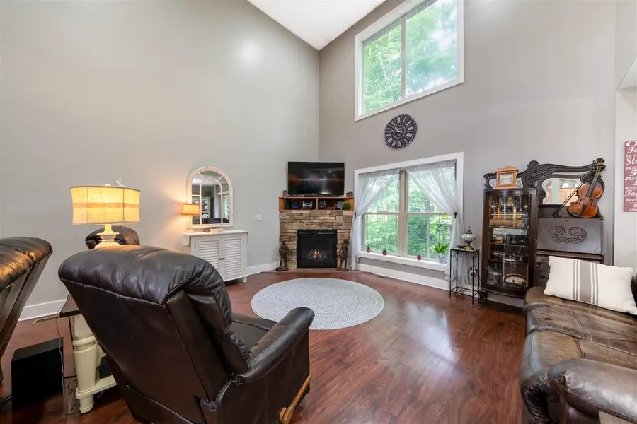 907 N Sandalwood #71, Norton Shores, MI 49441 - #2