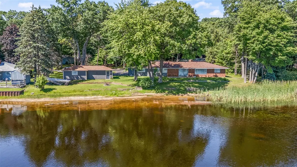 339 Mcnitt, Manistee, MI 49660 - #1