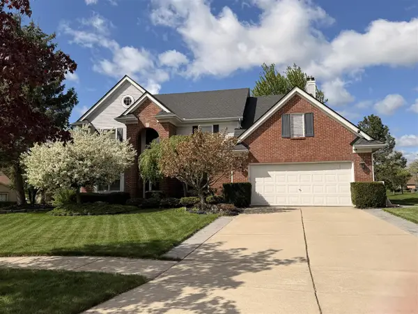 18175 Queensbury, Livonia, MI 48152