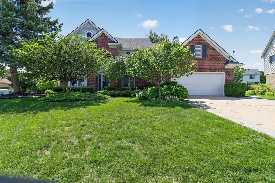 18175 Queensbury, Livonia, MI 48152 - #2