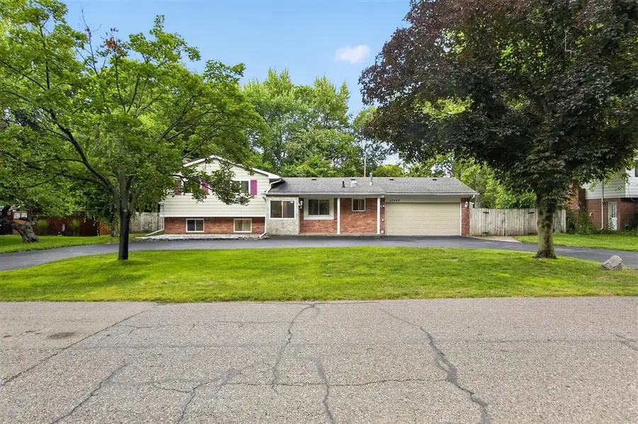 32463 Dunford, Farmington Hills, MI 48334 - #3