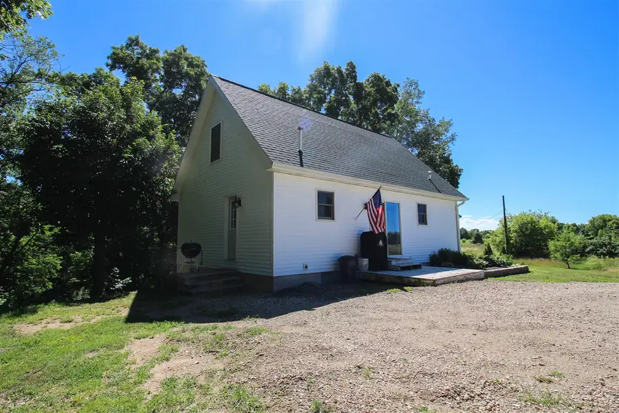 60061 Shafer Brothers, Three Rivers, MI 49093 - #2