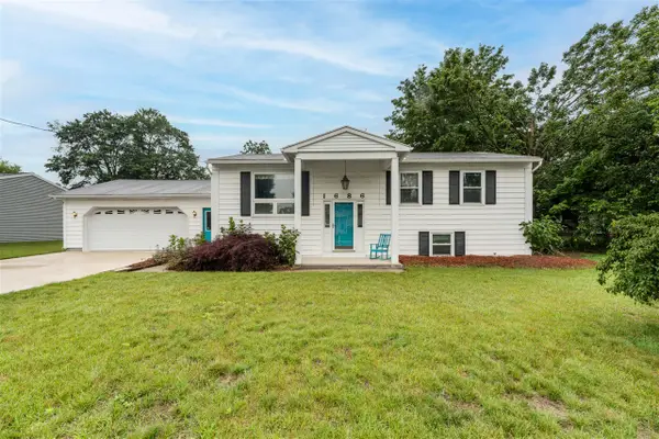 1686 Sherwood, Dorr, MI 49323
