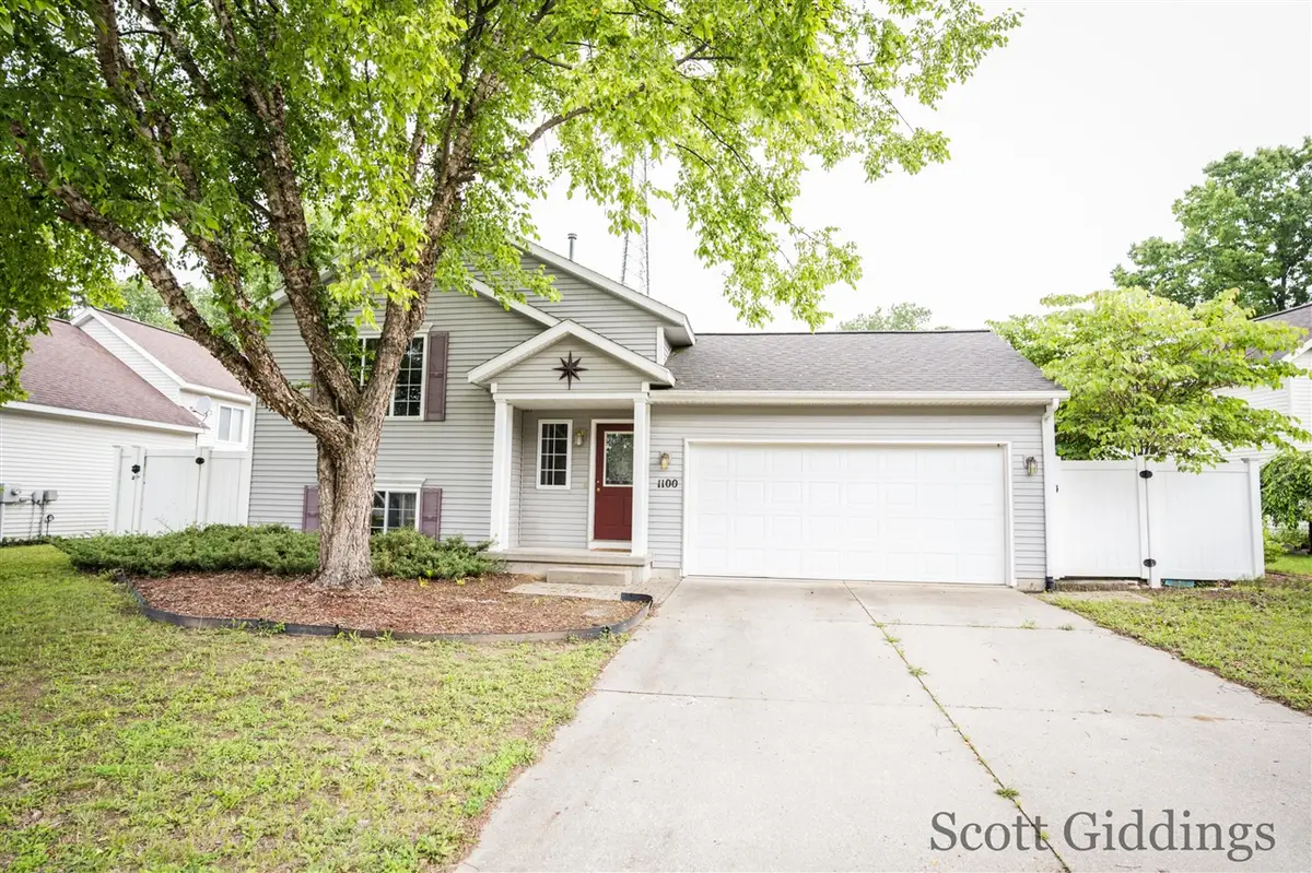 1100 Sprucewood, Greenville, MI 48838 - #1