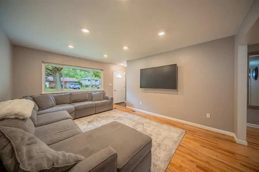 14638 Ellen, Livonia, MI 48154 - #3