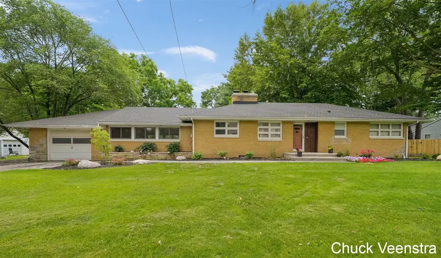 413 Sherman, Middleville, MI 49333 - #2