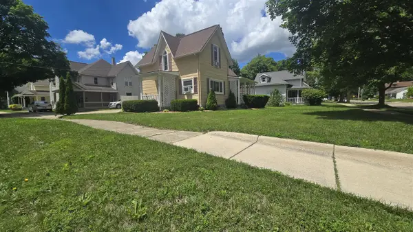 301 N Sheldon, Charlotte, MI 48813