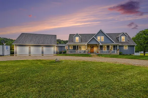 50790 Pleasant, Dowagiac, MI 49047