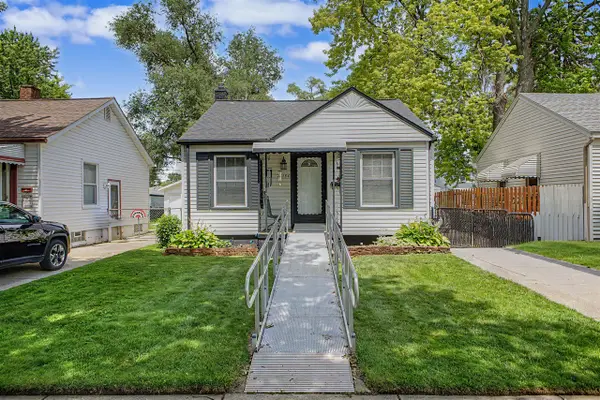 26154 Pennie, Dearborn Heights, MI 48125