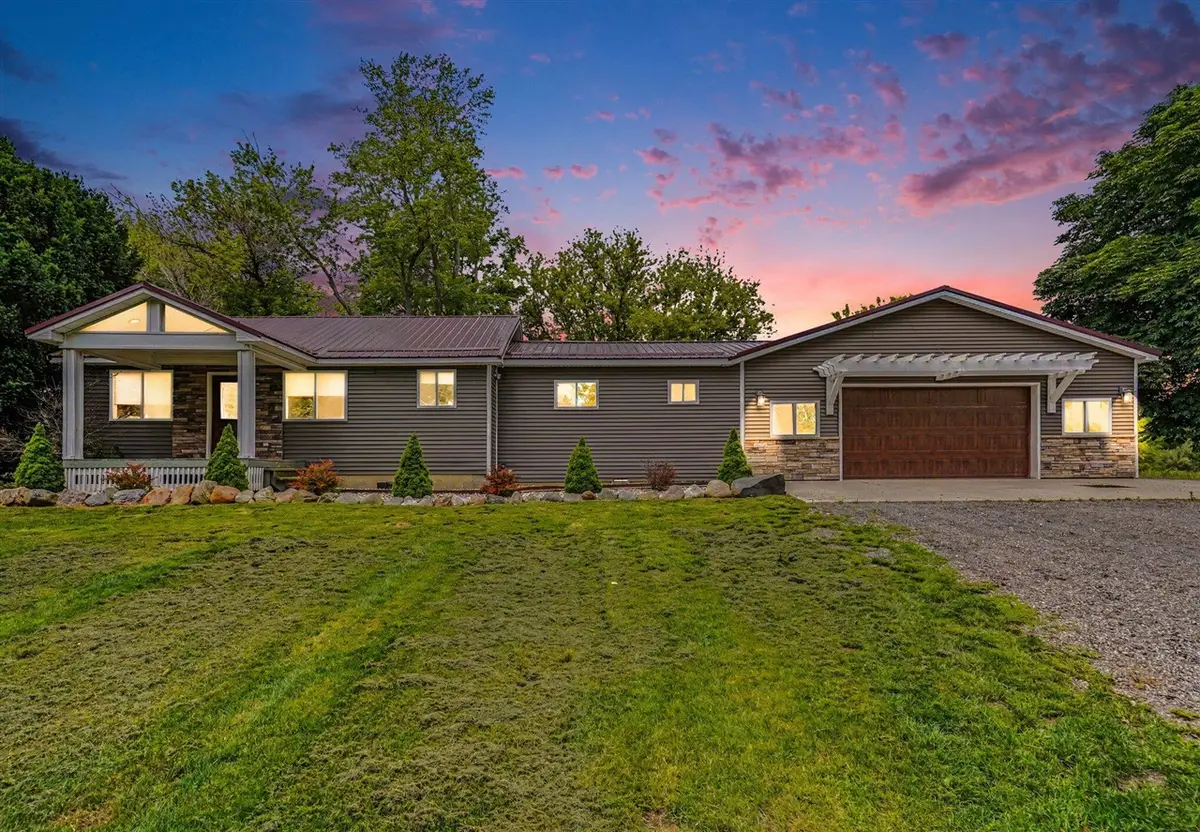 6129 Old State, North Branch, MI 48461 - #1