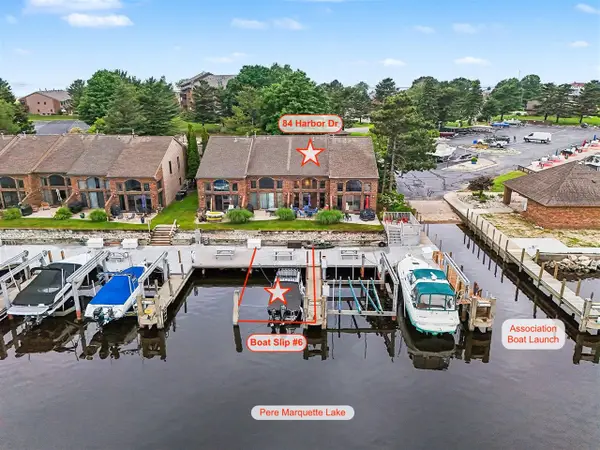 84 Harbor, Ludington, MI 49431