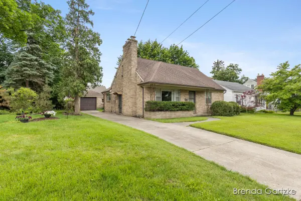 1012 Northlawn, Grand Rapids, MI 49505