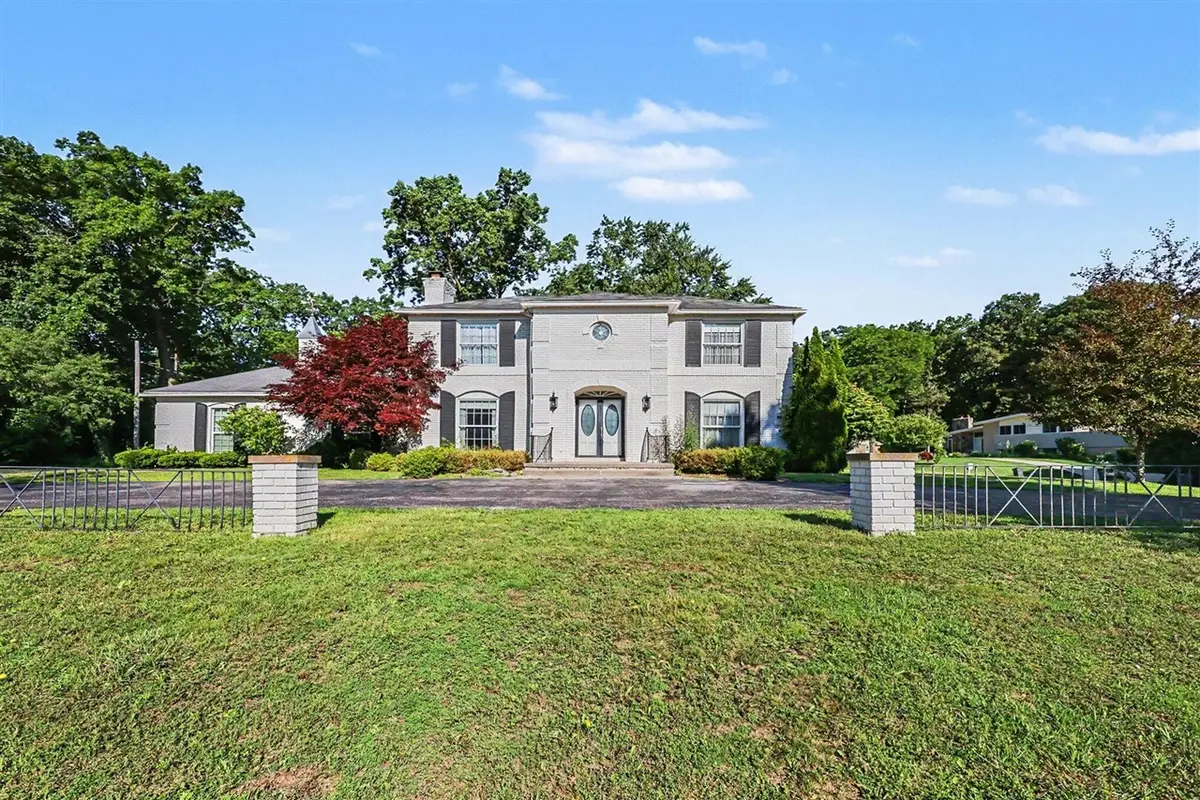 5054 Kings Gate, Bloomfield Hills, MI 48302 - #1