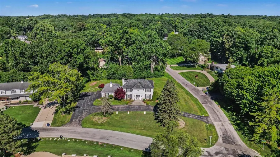 5054 Kings Gate, Bloomfield Hills, MI 48302 - #2