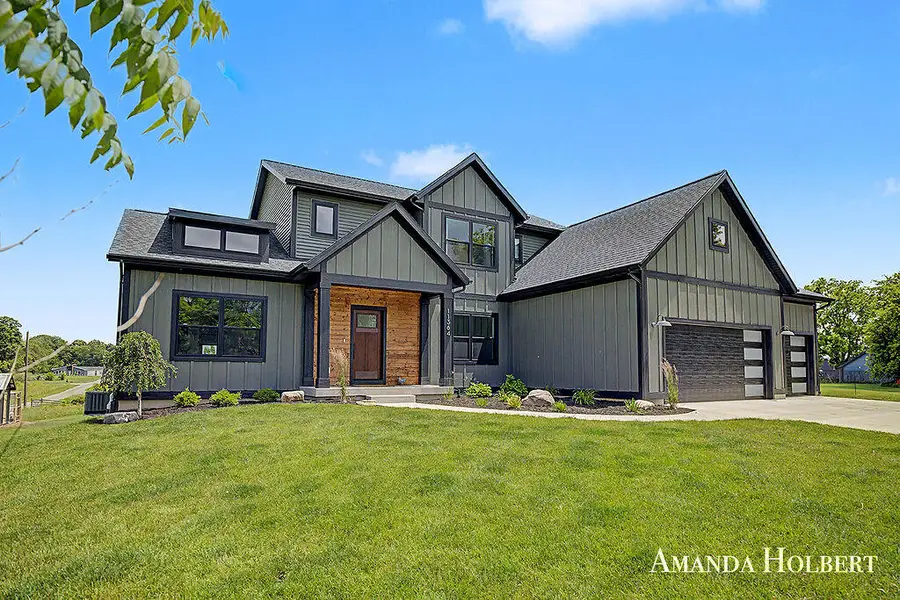 11364 Stout, Rockford, MI 49341 - #3