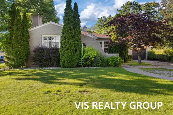303 E Savidge, Spring Lake, MI 49456