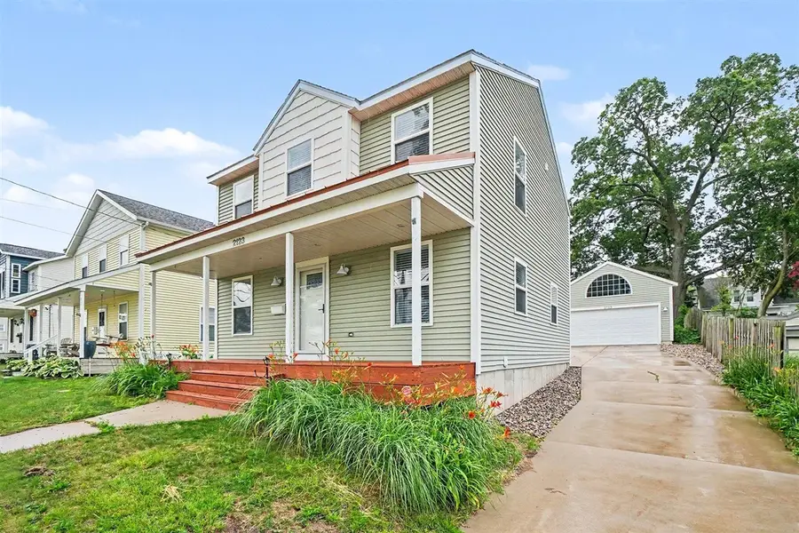 2123 Lakeshore, Muskegon, MI 49441 - #3