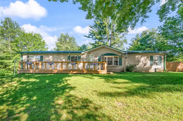 15971 Penesal, LeRoy, MI 49655