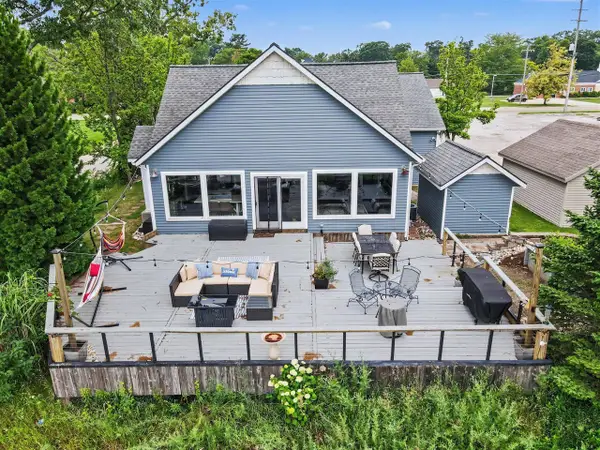1102 Central, Muskegon, MI 49445