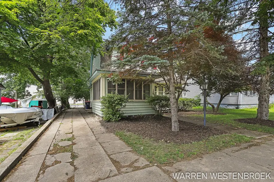 199 W 9th, Holland, MI 49423 - #2