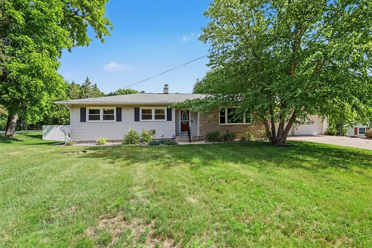 1100 Verona, Marshall, MI 49068 - #1