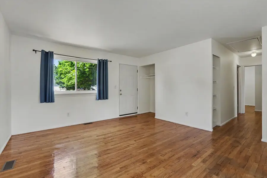 1302 Commonwealth, Ypsilanti, MI 48198 - #2