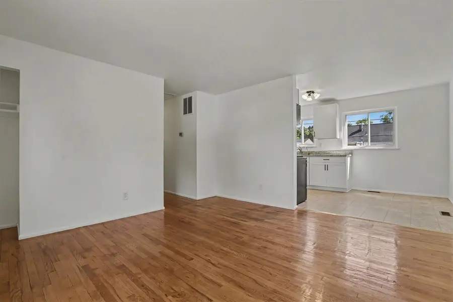 1302 Commonwealth, Ypsilanti, MI 48198 - #3