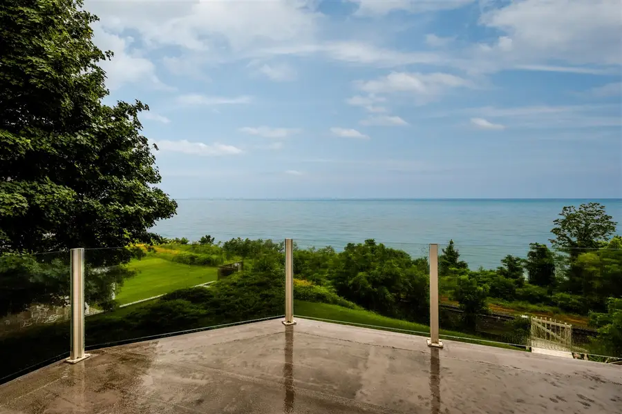 1810 Lakeshore #7, Saint Joseph, MI 49085 - #2