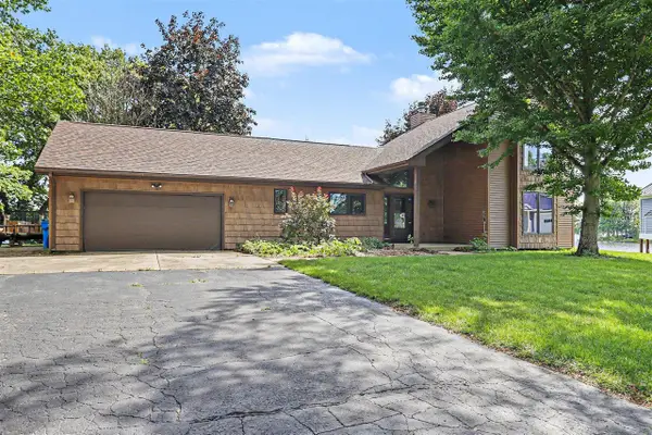61916 Camel Bay, Sturgis, MI 49091