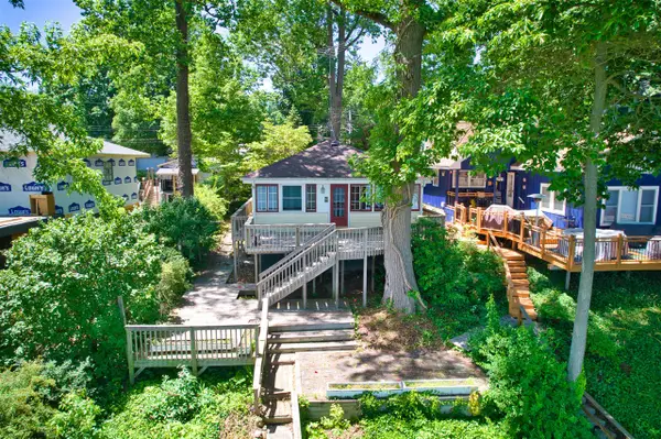 5511 Lakewood, Coloma, MI 49038